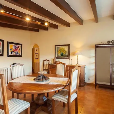 Villa Pou Dels Escarabats