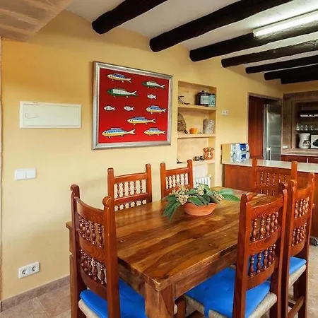 Pou Dels Escarabats Villa *